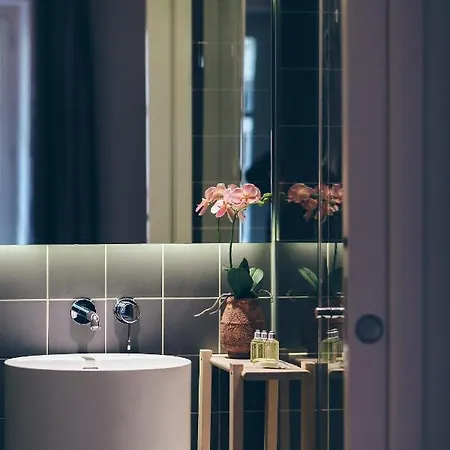 T3 Luxe Hyper Centre 4* Bordeaux