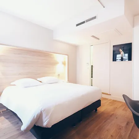 T3 Luxe Hyper Centre 4*