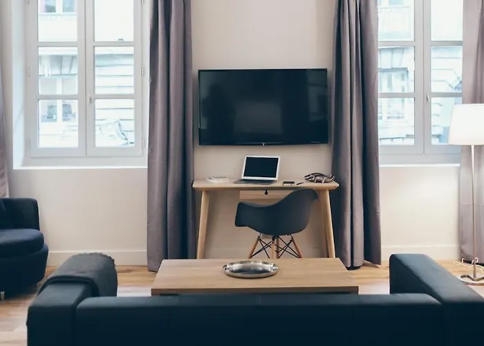 Nocleg ze śniadaniem T3 Luxe Hyper Centre