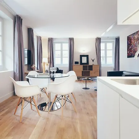 Nocleg ze śniadaniem T3 Luxe Hyper Centre