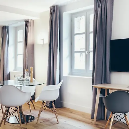 T3 Luxe Hyper Centre 4* Бордо